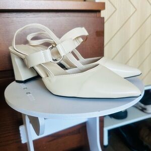 Elegant Cream Slingback Heels